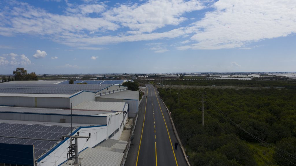 BÜYÜKŞEHİR’İN YOL YAPIM EKİPLERİ YOL KALİTESİNİ YÜKSELTMEYE DEVAM EDİYOR