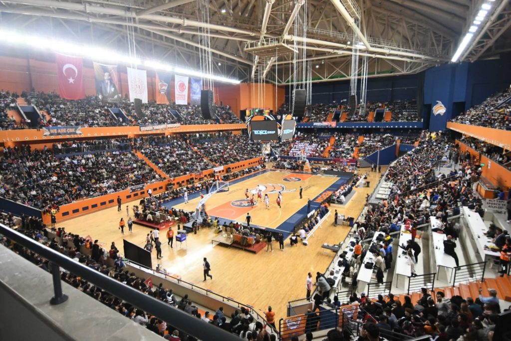 Başkan Özyiğit, “EuroLeague Women dörtlü finalleri Yenişehir’de yapılacak”