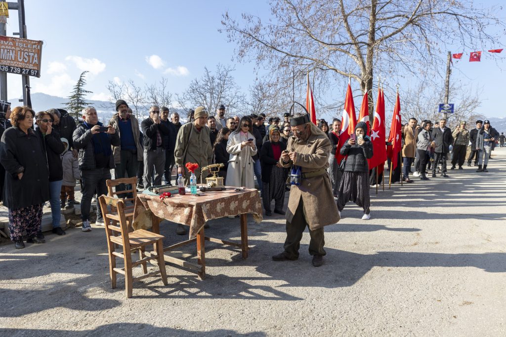 KUVAYİ MİLLİYE MEŞALESİNİ MERSİN’DE YAKAN ARSLANKÖY’ÜN KURTULUŞUNUN 105. YIL DÖNÜMÜ KUTLANDI